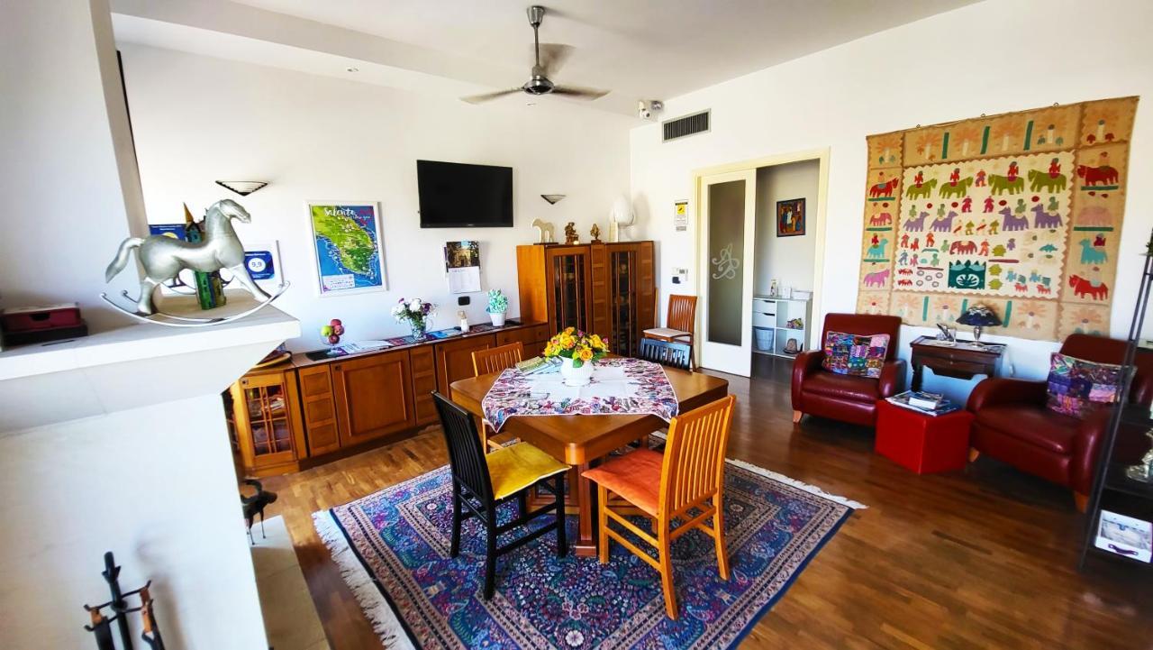 Bed and Breakfast Attico Barocco Lecce Exterior foto