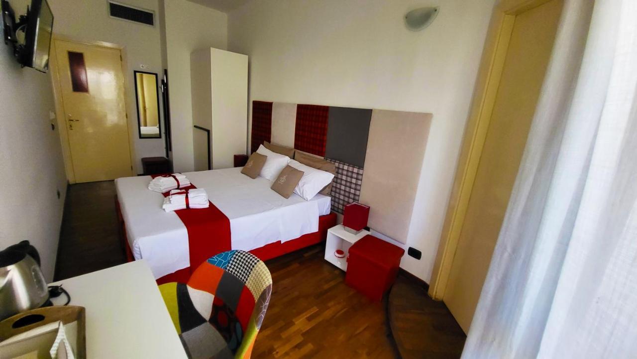 Bed and Breakfast Attico Barocco Lecce Exterior foto