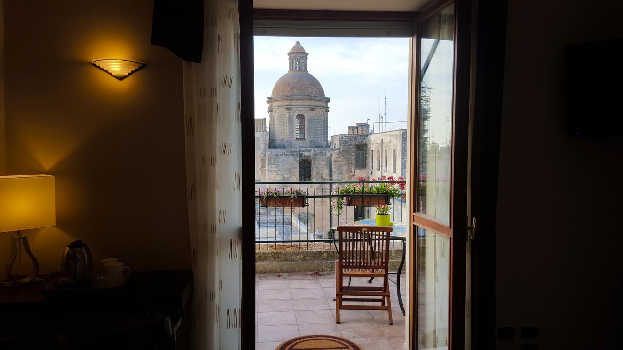 Bed and Breakfast Attico Barocco Lecce Exterior foto